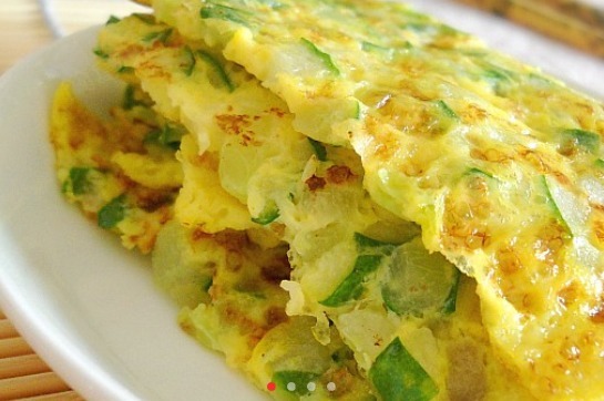 黄瓜别再凉拌了,试试新做法,加两个蛋,美味营养,减肥瘦身!