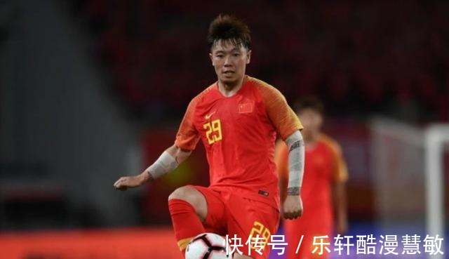 木乃伊|走后门了!“大花臂”张琳芃回归国足,新皮肤“木乃伊”闪亮登场