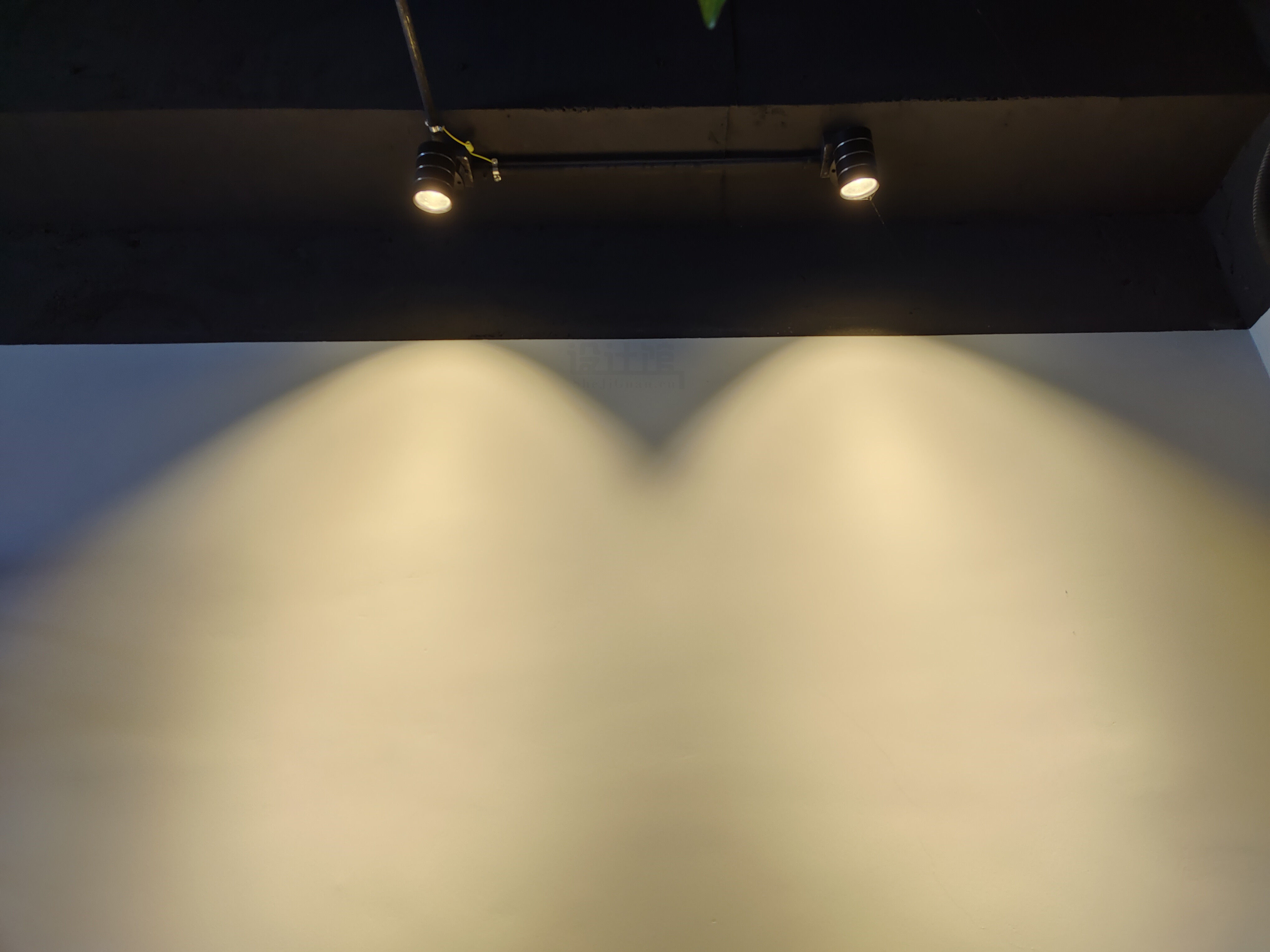 灯体|射灯与筒灯有啥不一样?区别还挺大,可别搞混啦