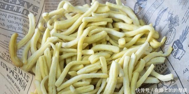 教你简单自制沙琪玛,不放一粒酵母,香甜绵软不沾牙,孩子超爱吃