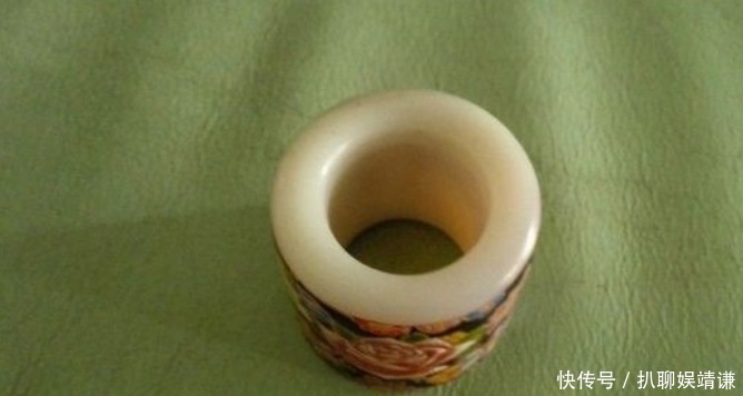 乾隆|他手戴乾隆扳指,专家让其上交,他却说了6个字让专家无言以对