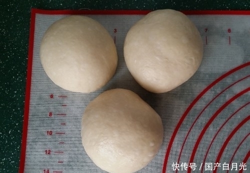 鸡蛋|吐司面包不用出去买了,1个鸡蛋1碗面,自己在家就能做,口感超赞