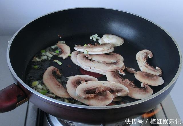 早春,孩子要吃“3种长高菜”,它们是长高的助力剂,好吃又不贵