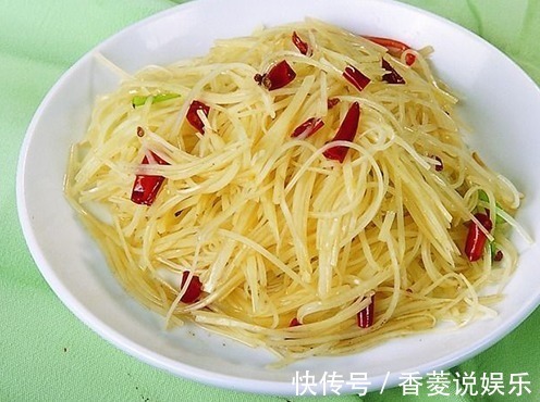 提醒炒土豆不能放此菜,吃了没营养还会生病,你却爱到无法自拔