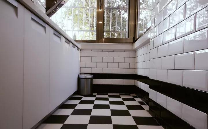 收纳|年轻夫妻的温馨婚房,简约北欧风,头一次见衣柜这样打!