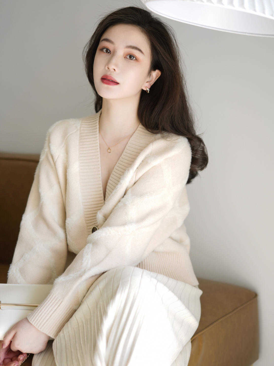 穿搭|立冬的毛衣也是标配,毛衣+半裙的配合太好看了,优雅随性又大方