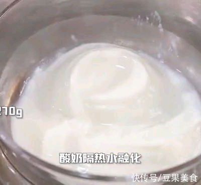 饼干|免烤箱，少女心爆棚的樱花慕斯蛋糕