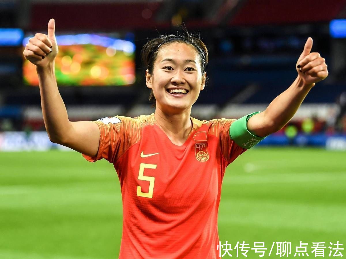 女足|中国女足姑娘好样的！千万奖金拿到手软，和男足收入差距有多大