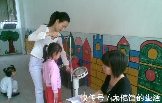 儿科医生|母亲痛哭12岁的娃最多长到1米6,儿科医生家长都有这个通病