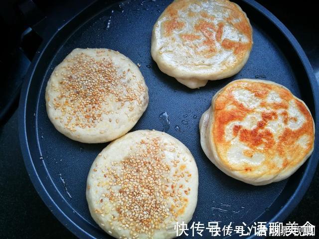 面粉|想吃烧饼不用买,没有烤箱也能做,煎一煎凉了也不发硬