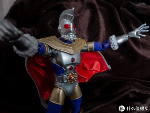 披风|玩物不丧志 篇三十七：抑制不住的王霸之气！国产act奥特之王改造秀