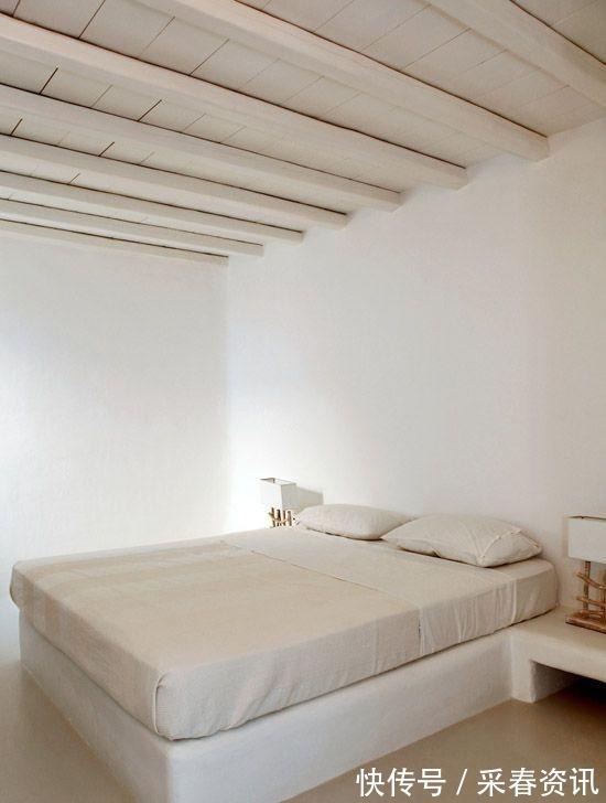 床头柜|砖砌的地台床又火了,以前觉得老土,如今一床多用打造多个功能区