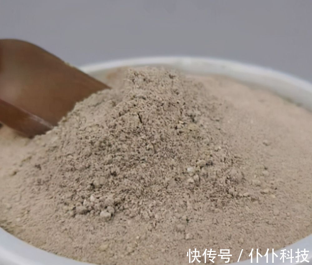 水溶肥|养君子兰要会施肥,适合它的肥料有“3种”,不同时期用法不同