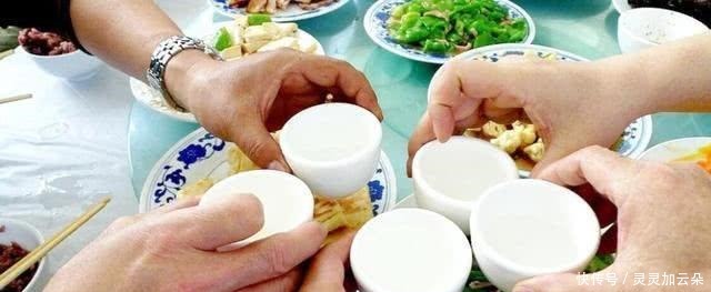 中国喝酒最霸气地方,不是河南也不是东北,反而是这个低调小镇