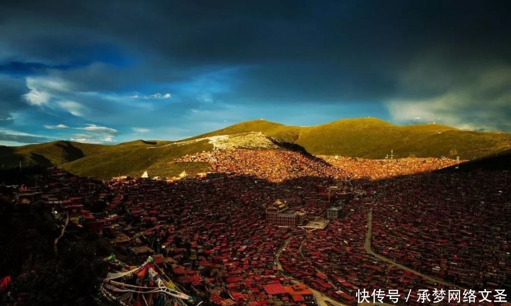 泰国|【全球FUN享】色达的昼与夜,转山转水转佛塔