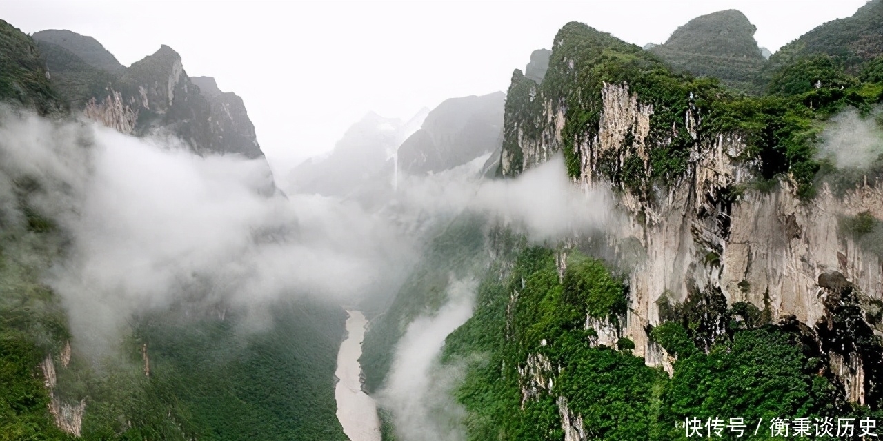 集峰林|贵州一峡谷景区走红，集峰林与溶洞于一体，秀丽险峻堪称人间仙境