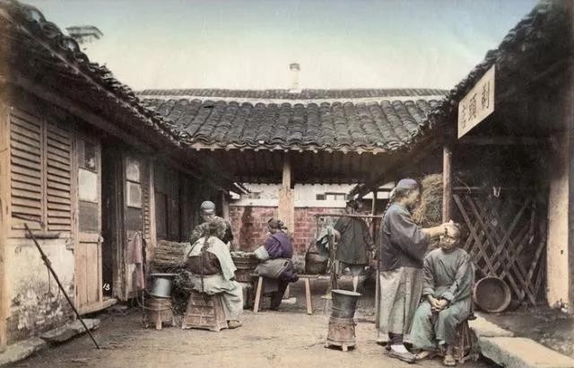 一百多年前的中国人，有人妻妾成群，图7李莲英面容阴狠