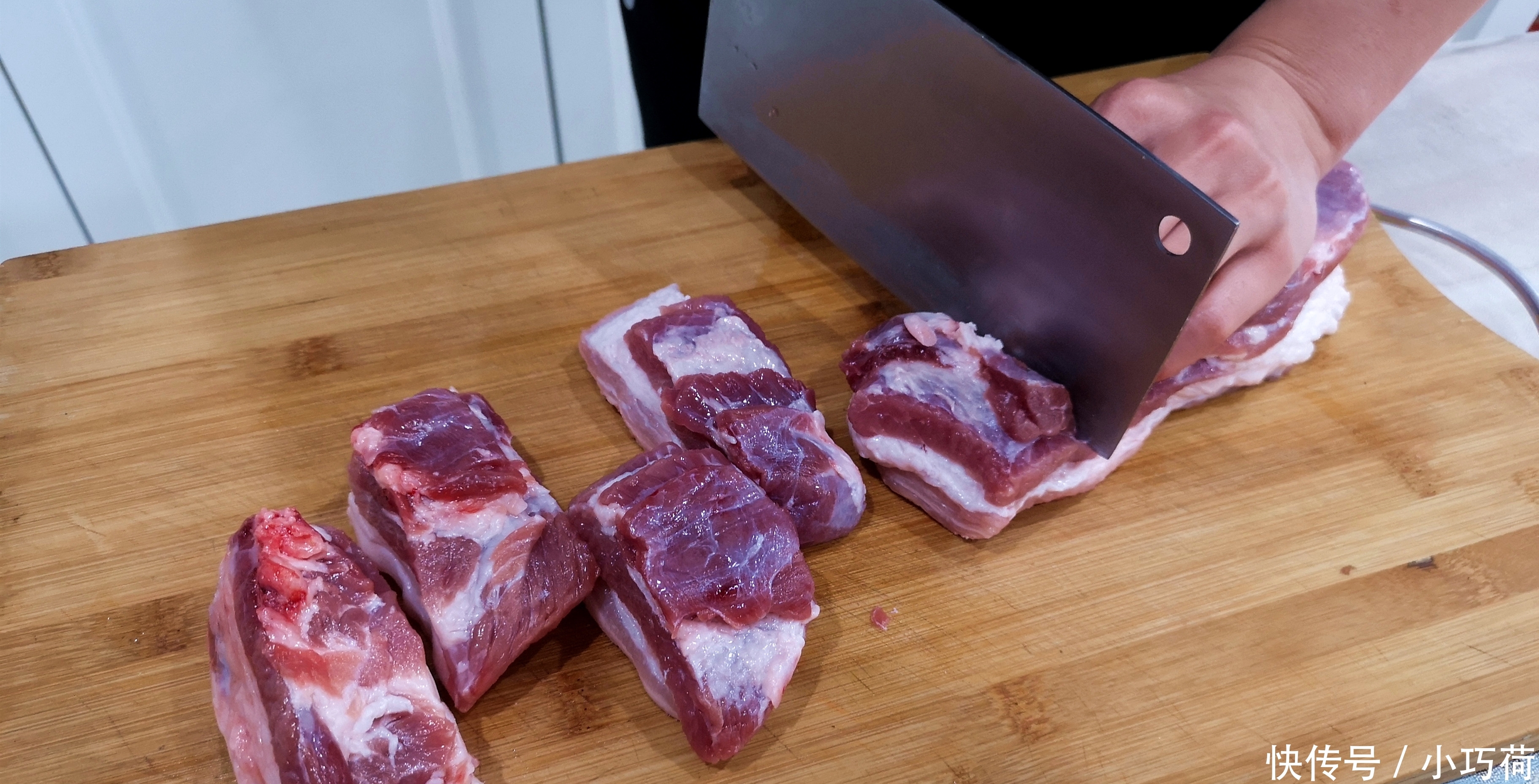 冰箱刚拿出的冻肉,不管冻得多硬,老师傅教我这招,分分钟解冻