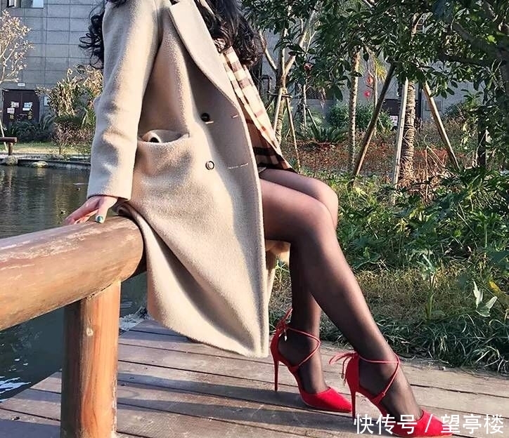 简约|细跟尖头的造型显得身姿挺拔,独具迷人品味,简约不失自己的风采