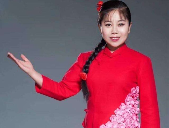 周赛|她为获得《星光大道》冠军,倾家荡产却被淘汰,一怒之下曝光内幕