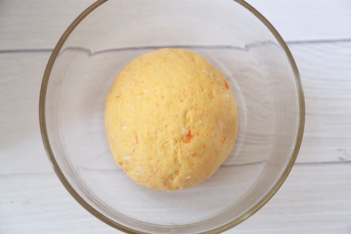 吃腻了白面馒头,试一试胡萝卜小馒头,孩子很喜欢,好吃又营养