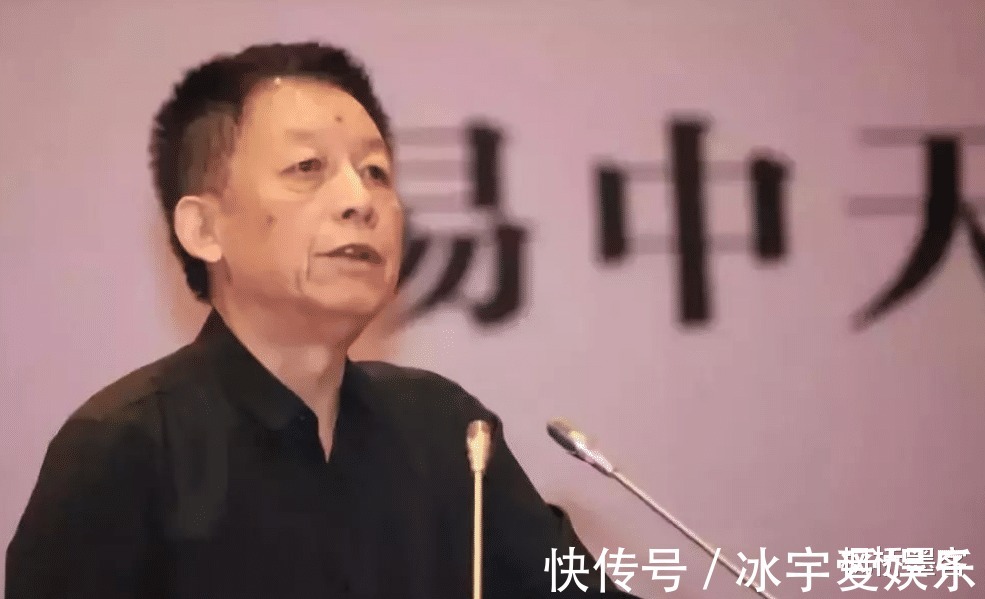 千年一叹|著名学者易中天多次批评余秋雨,文人相轻余秋雨我不认识他