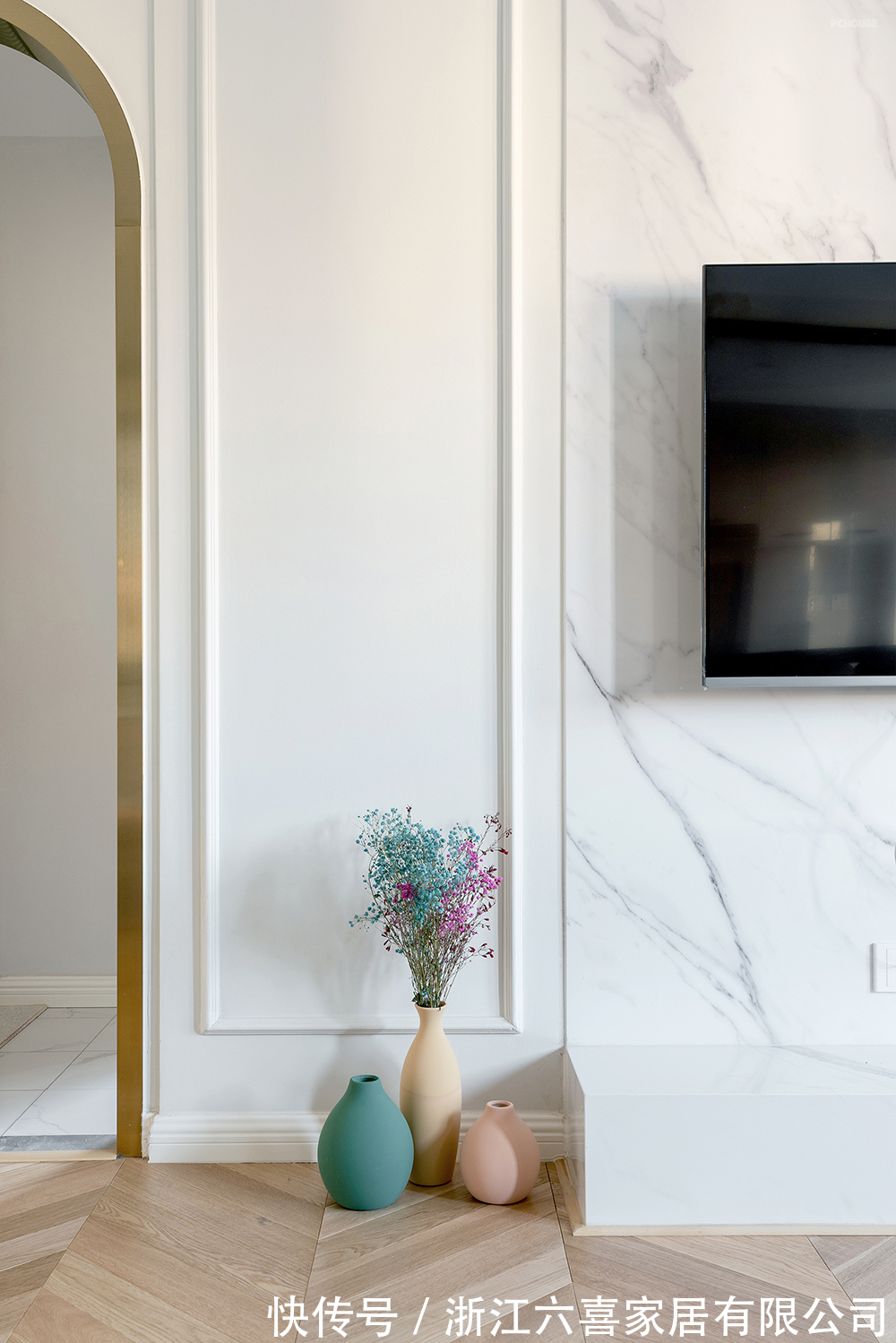 卫生间|58㎡一居室拥有超大厨房+超长玄关，尽显不一样的现代轻奢风