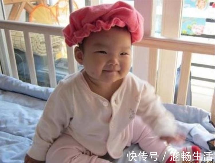 脊柱|家长的3种行为,影响宝宝脊柱发育,长大可能“矮”人一截