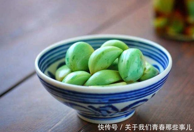 腌腊|腌腊八蒜,学会2挑选1技巧,7天就变绿,酸香脆爽,一次就成功