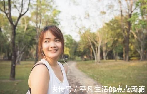 水果|女人不想老太快,少碰“4果”,多吃“3物”,紧致肌肤,显年轻