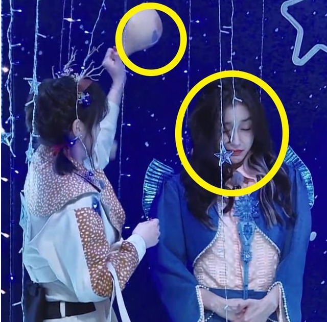 助理 宋雨琦麻袋砸脸baby自己却用手挡惹争议,baby助理发声耐人寻味!