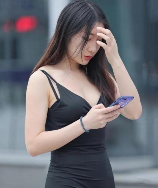 穿搭|前卫时尚穿搭,性感中又不失高贵优雅,展现与众不同的美