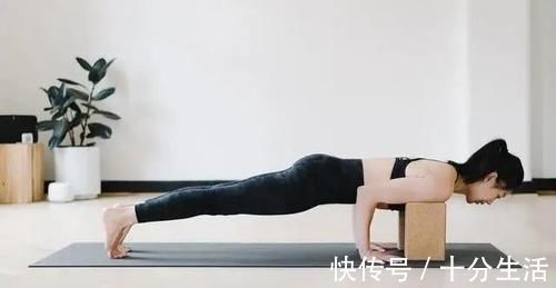枕垫|练了那么久的瑜伽四柱支撑，你真的会做了吗？