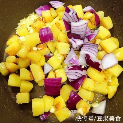 孜然洋葱炒土豆下饭界大哥大!看一眼就被馋哭