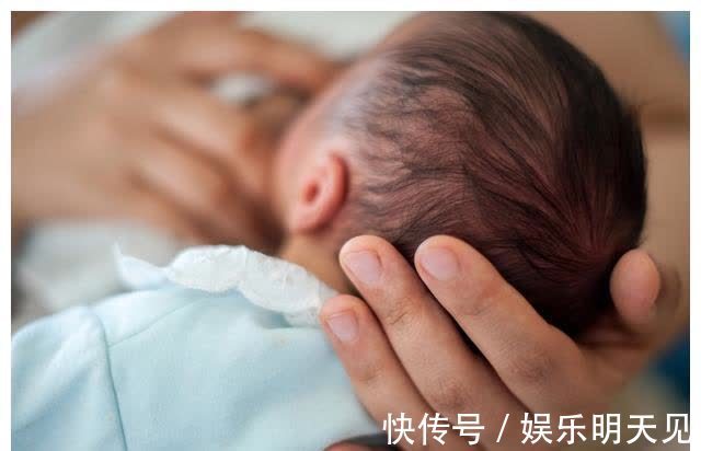 乳汁|哺乳期吃什么好?妈妈做到“四要五不要”,妈妈有营养宝宝长得快