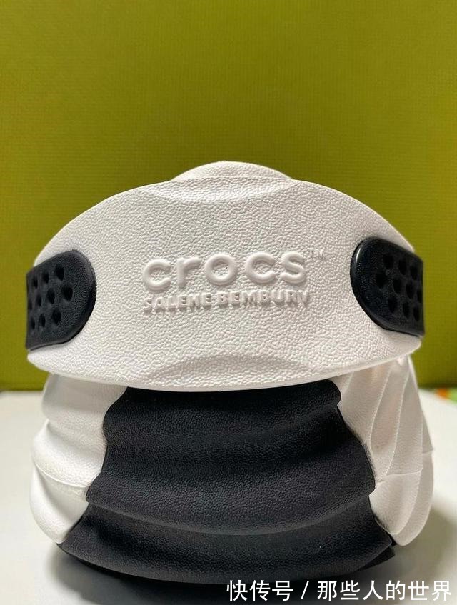 生物感 生物感满满的前卫造型！Crocs 联名鞋款实物释出！