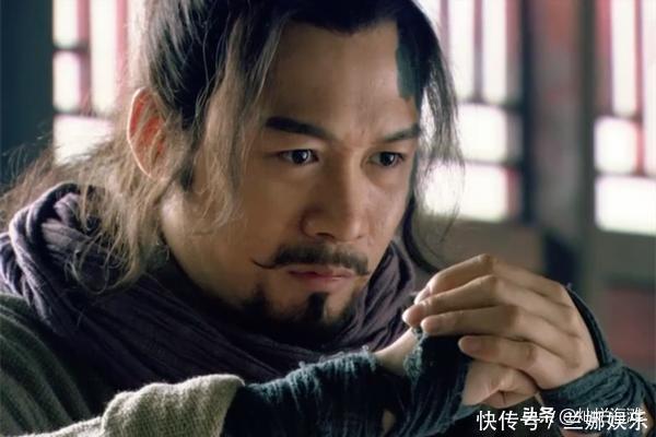 梁山有两位暗星,一位与林冲武艺相当,一位斩杀八十万禁军教头