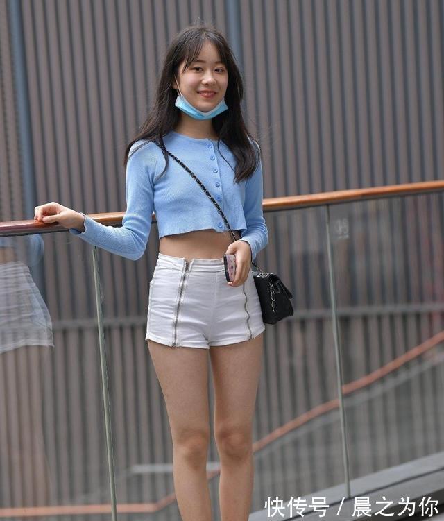 穿搭 低腰修身的瑜伽裤,简单得体的款式下,格外美丽