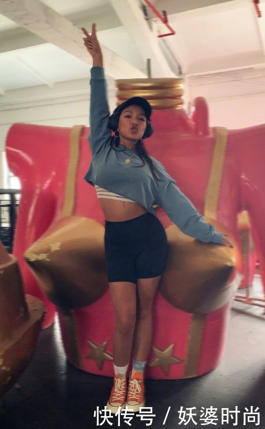 江映蓉|江映蓉发文斥键盘侠,性感与甜美轻松转换,白幼瘦并不是唯一审美