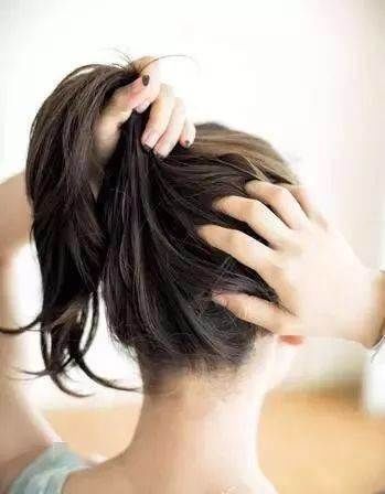 教你七款适合上班族的扎发，简单自然又好看！