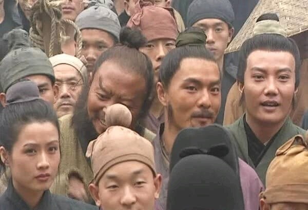 卢俊义|庞万春连杀梁山七个好汉,卢俊义指挥无方,燕青其实最后悔