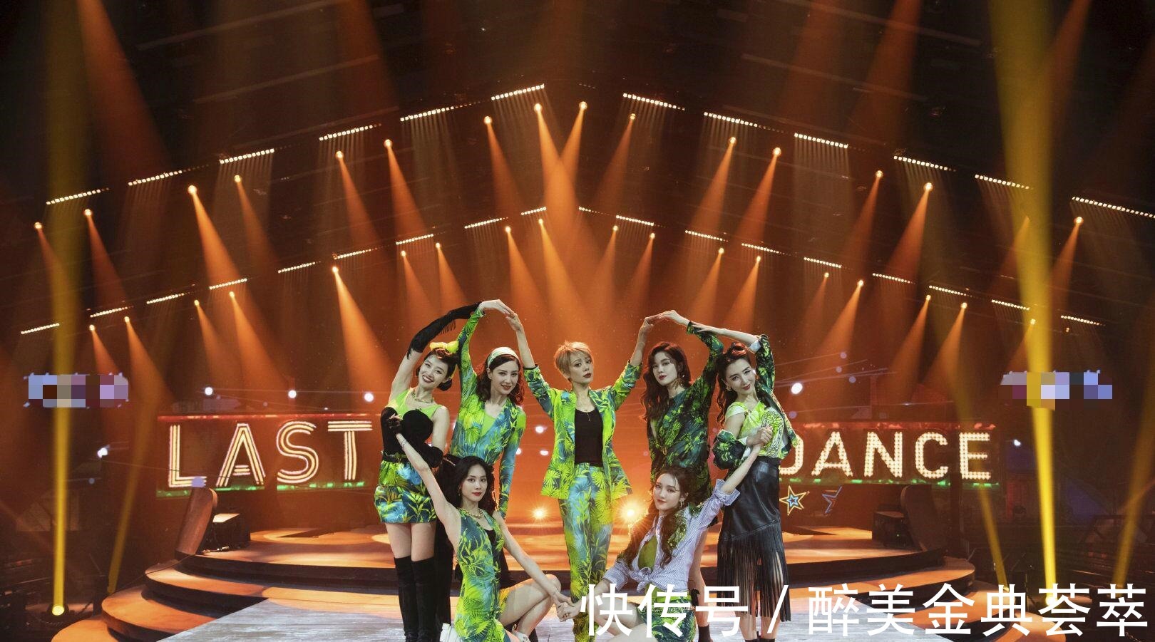 选手|《姐姐》总决赛引争议,有两位选手被偏爱,多一次表演机会