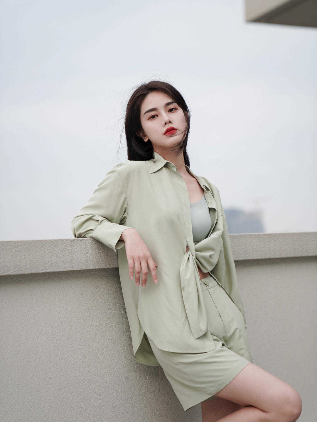 小姑娘|夏季想要变成气质女神，这几套衣服搭配方法，清新减龄又洋气