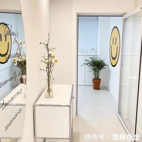 98平|一个人的极简生活!98平的小房被她布置成精致小窝,引上千人围观