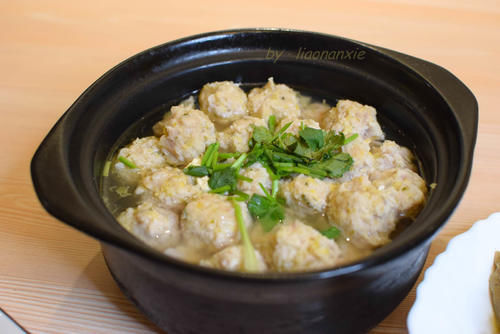 水煮肉片|周末表弟来家，晚饭3荤3素，家常搭配滋味最美，简单好吃不浪费