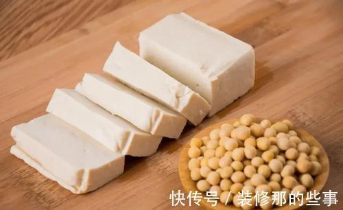 蜂王浆|“奔五”的女人,别太节俭!建议:平时常吃5物,或能保持年轻态