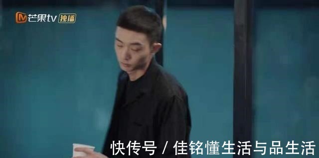 vuitton!《我在他乡挺好的》许言卖掉的包你知道是LV哪款吗!