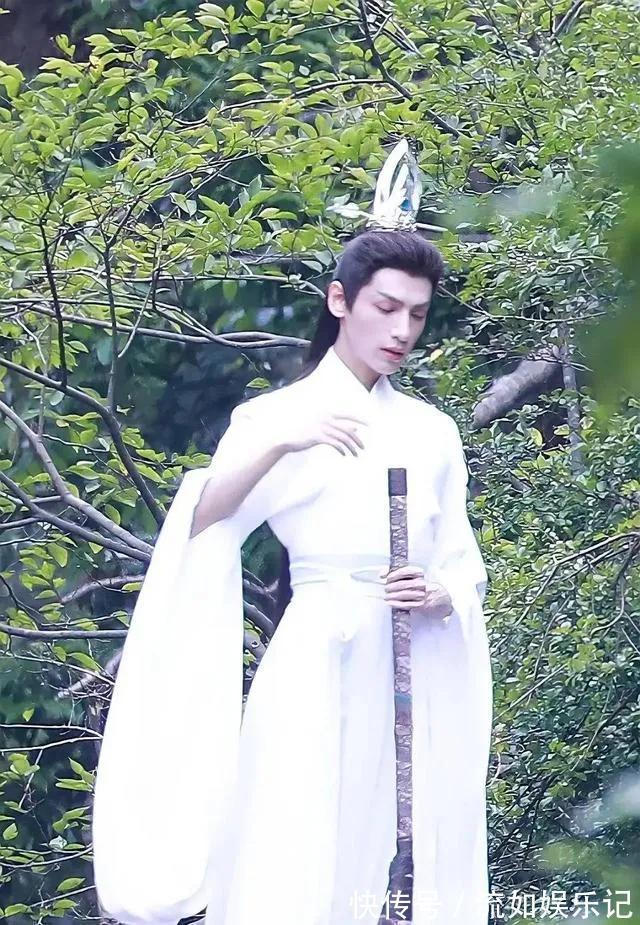 三次减肥三次失败，黄晓明的“自律”，揭开了明星们的伪精致