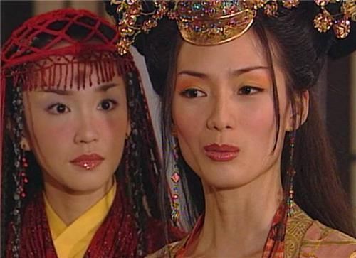 青河绝恋$东方不败练成了葵花宝典第九重 却败在令狐冲手中?