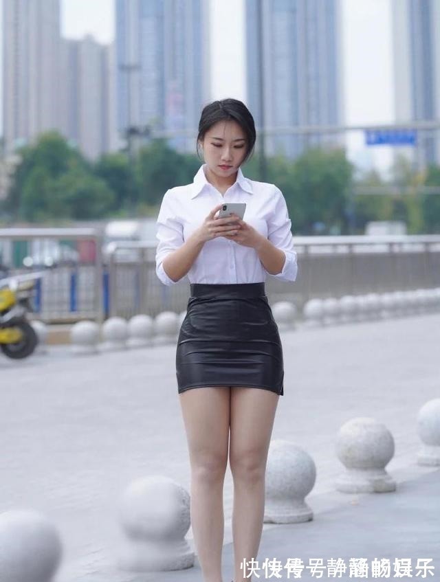 小皮裙 白色衬衫搭配黑色包臀裙,优雅又知性,给你不一样的职场穿搭!